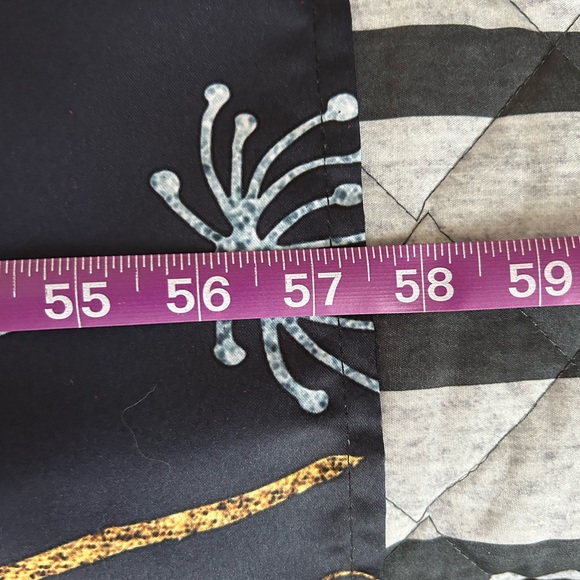 Owlcrate Bookish Tapestry - Picture 3 of 4